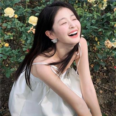 她比春风暖